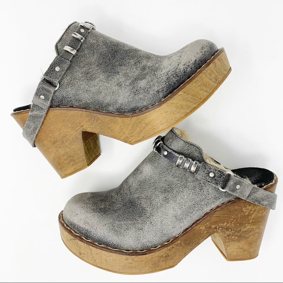 gray clogs